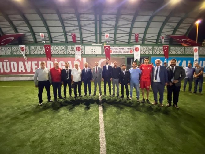 MHP 30 Ağustos Zafer Bayramı anısına futbol turnuvası düzenledi