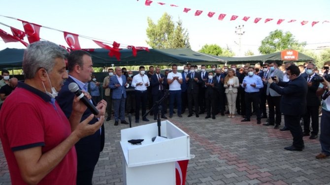 MHP’den Manavgat’a büyükbaş ve küçükbaş hayvan desteği