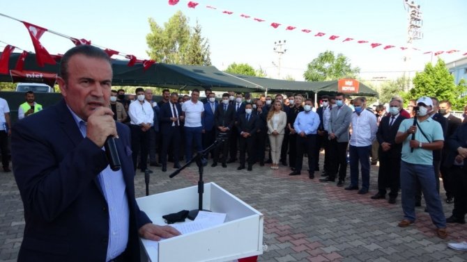 MHP’den Manavgat’a büyükbaş ve küçükbaş hayvan desteği