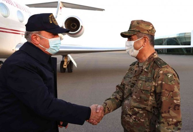 Milli Savunma Bakanı Akar, Azerbaycan’da