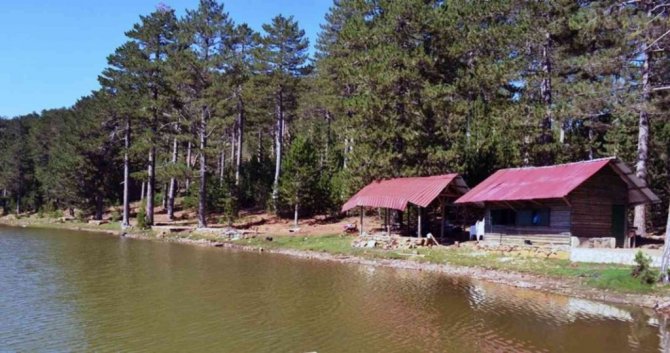 Muğla’nın saklı kalmış yeryüzü cenneti ‘Gökçeova Göleti’