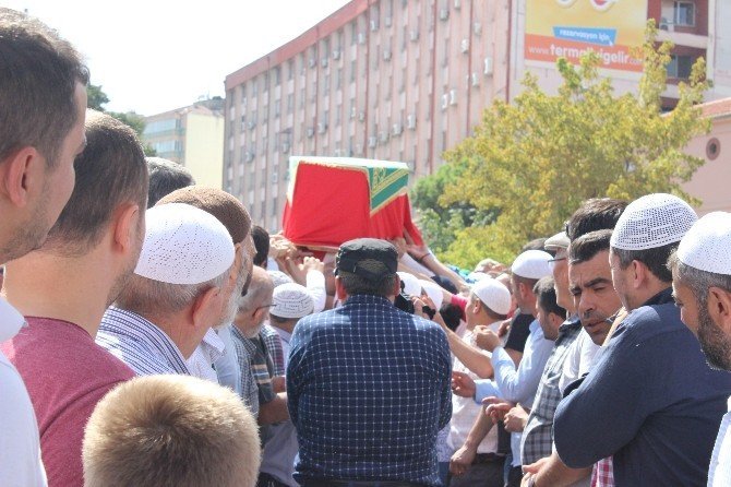 Nakşibendi Şeyhi Hacı Ahmet Pakel Son Yolculuğuna Uğurlandı
