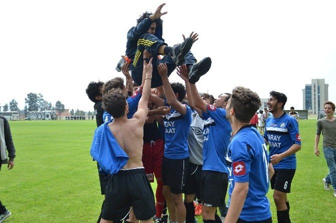 Nazilli Belediyespor’un Gençleri Şampiyon Oldu