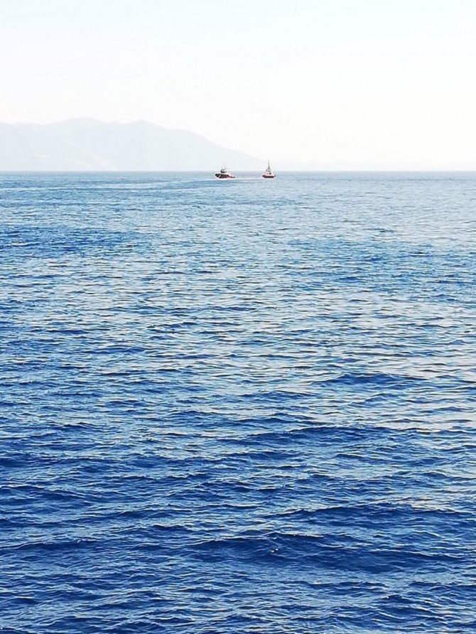 ‘Nene Hatun’ Akdeniz’de temizlik çalışmalarına başladı