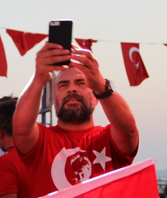 Oktay Kaynarca’dan Beğeni Rekoru Kıran Paylaşım