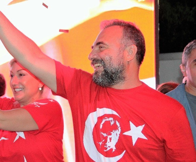 Oktay Kaynarca’dan Beğeni Rekoru Kıran Paylaşım