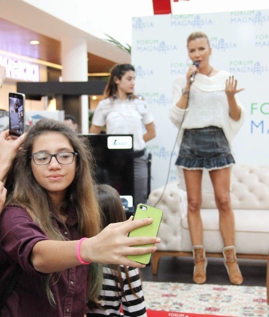 (Özel Haber) Ivana Sert, Nur Yerlitaş’ın Son Durumu Hakkında Bilgi Verdi