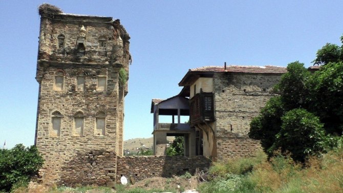 (Özel Haber) Tarihi Arpaz Kalesi restore edilecek