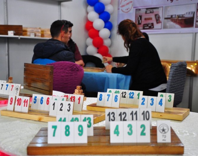 (Özel) Okeyde taş çalmaya kadın çözümü