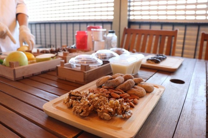 Pratik tariflerle doğal ve sağlıklı beslenmek mümkün