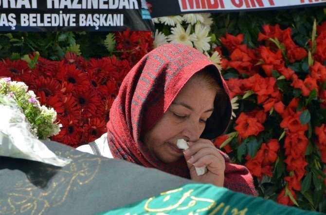 ‘Romalı Perihan’ın Cenazesine 50 Kişi Katıldı