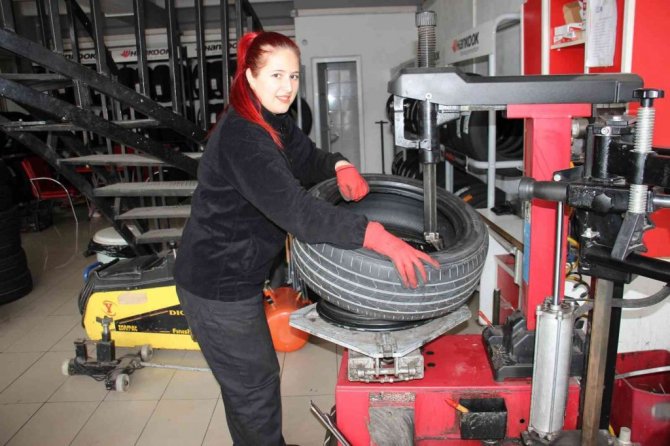 Rot balansa kadın eli değdi