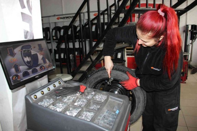 Rot balansa kadın eli değdi