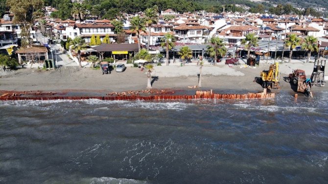 Sahil kumlarına ‘Çin seddi’ gibi önlem