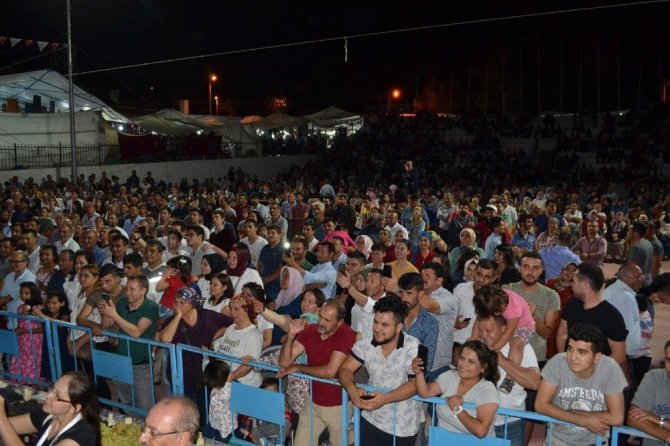 Sahneden atılan ceketi paylaşamadılar