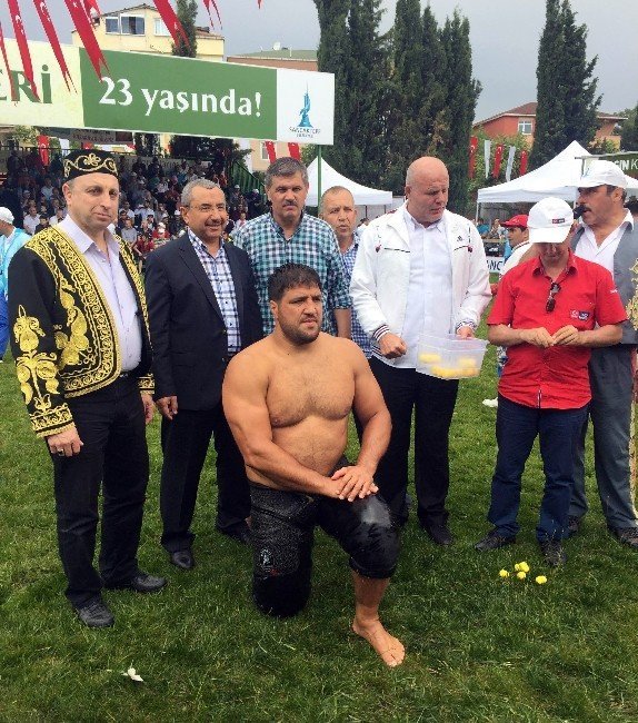 Sancaktepe’de Başpehlivan Fatih Atlı