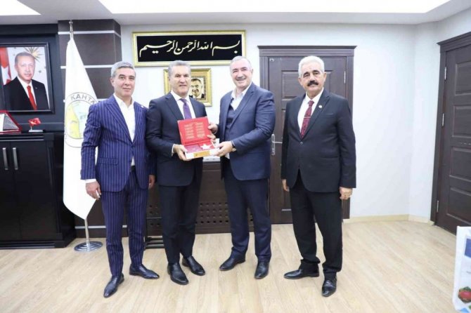 Sarıgül, Kahta Belediye Başkanı Turanlı ile bir araya geldi