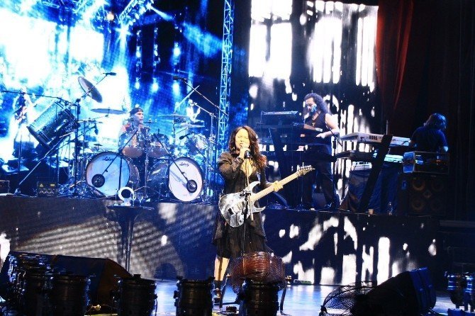 Şebnem Ferah Bodrum’da Konser Verdi