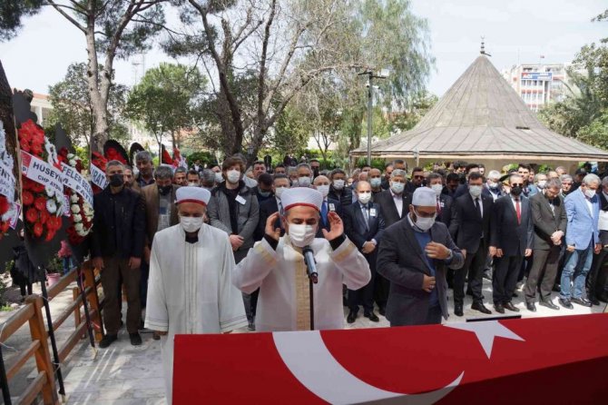 Şehit polis memuru Babayiğit, gözyaşları içerisinde uğurlandı