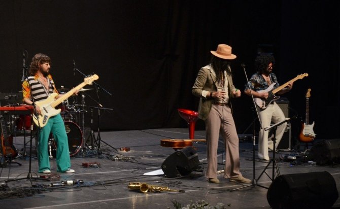 Sevenleri Cem Karaca’nın 72. doğum gününü kutladı