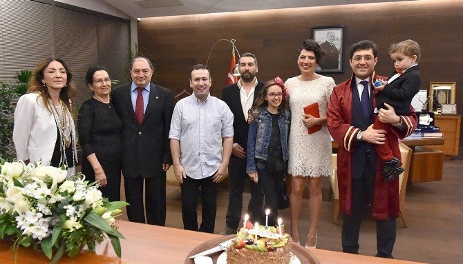 Sibel Tüzün Dünya Evine Girdi