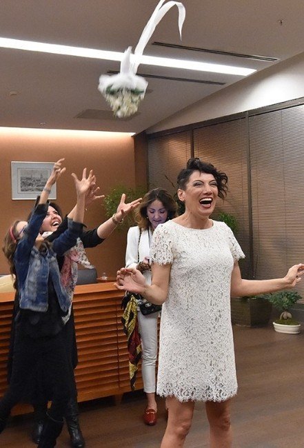 Sibel Tüzün Dünya Evine Girdi