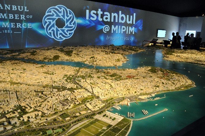 SON YILLARDA GERÇEKLEŞTİRİLEN MİLYAR DOLARLIK YATIRIMLARLA GÜNDEME GELEN İSTANBUL, İNŞAAT FİRMALARI VE YENİ DEV PROJELERİ İLE DÜNYANIN EN BÜYÜK EMLAK FUARI MIPIM'DE GÖRÜCÜYE ÇIKTI.