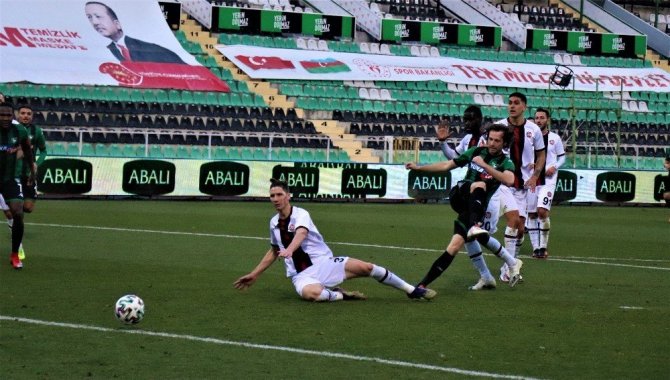Süper Lig: Y. Denizlispor: 1 - F. Karagümrük: 2 (Maç sonucu)