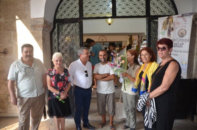 Tarihi Kervansaray’da Şaman sergisi