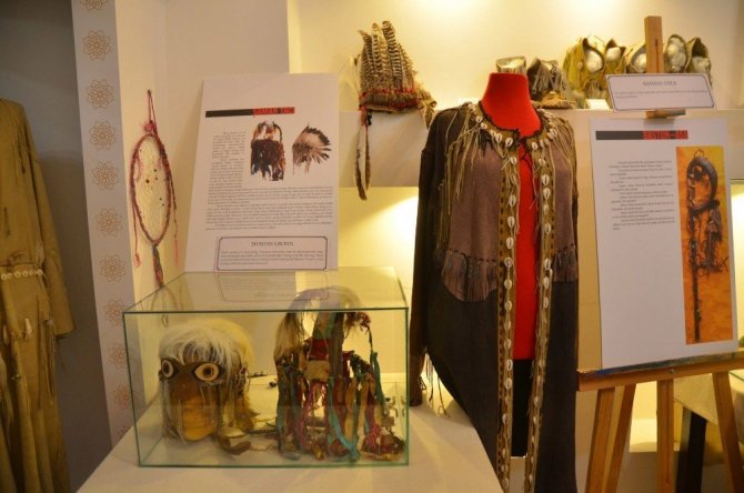 Tarihi Kervansaray’da Şaman sergisi