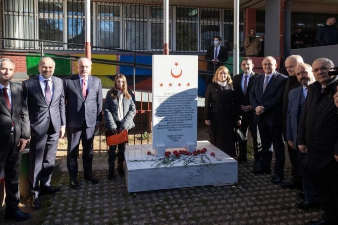 TBMM Başkanı Şentop’tan Üsküp’te Türkçe eğitim veren ilkokula ziyaret