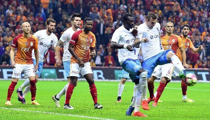 Trabzonspor,Galatasaray’ı 1-0 mağlup etti