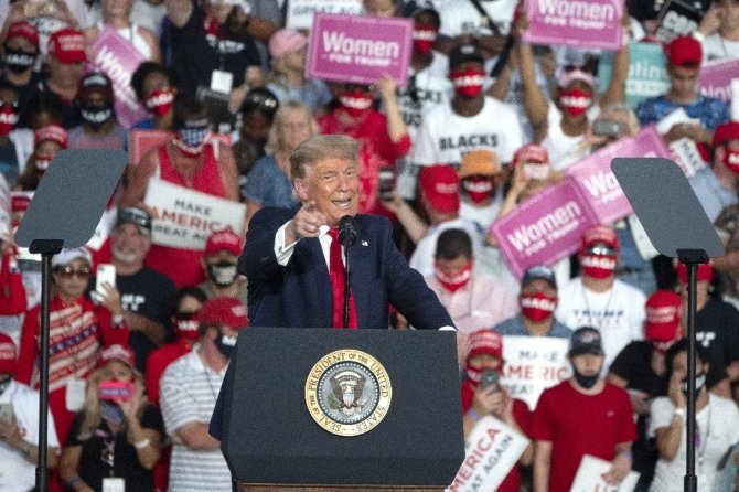 Trump’tan korona virüs sonrası ilk miting