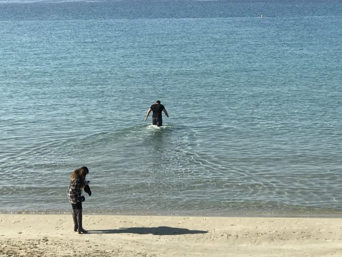 Turistlerin kısıtlamada deniz keyfi