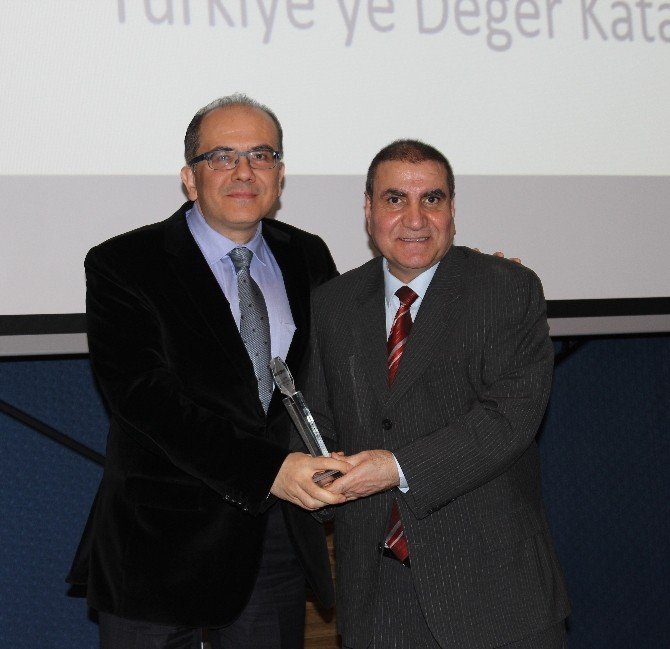 ’Türkiye’ye Değer Katanlar’ Ödülleri Sahiplerini Buldu