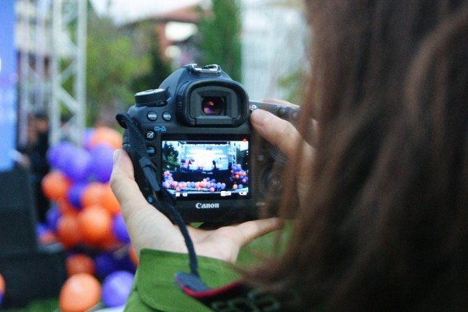 Uçan Süpürge 20’inci yaşını festival açılışıyla kutladı