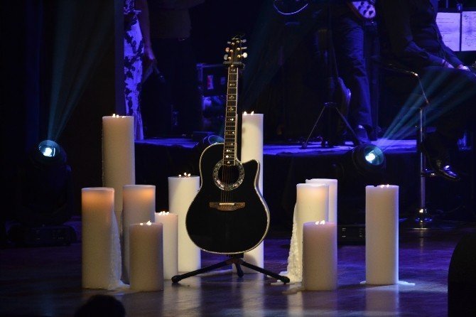 Ünlüler Kayahan İçin Söyledi