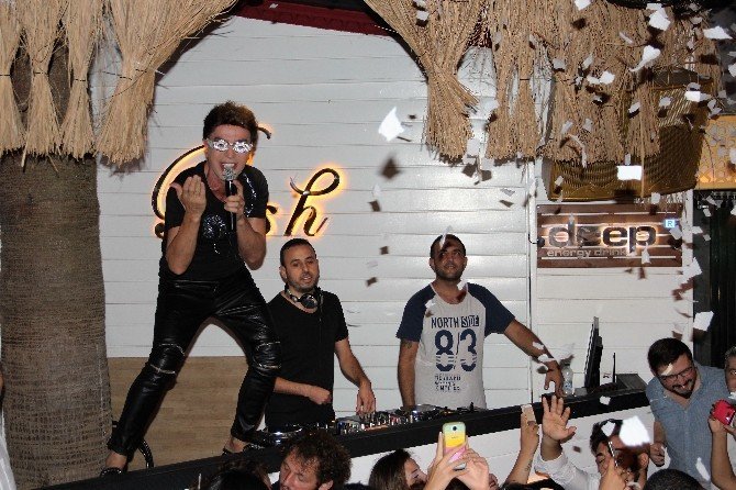 Yılmaz Morgül Bodrum Gecelerinde