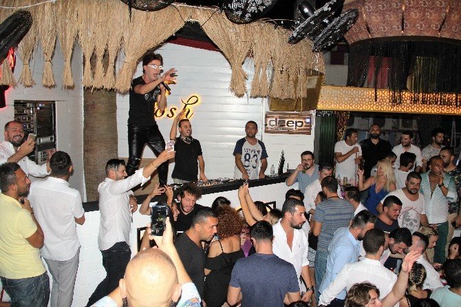 Yılmaz Morgül Bodrum Gecelerinde