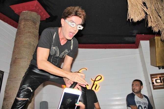 Yılmaz Morgül Bodrum Gecelerinde